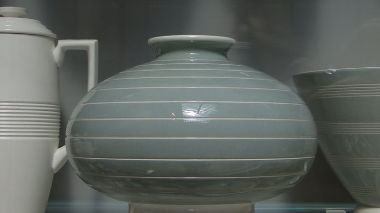 Day Trip pots in the V&A